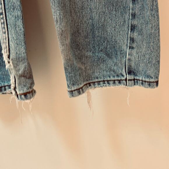 Vintage 550 Levi's Jeans- Well Worn- 34 x 30. - Picture 10 of 10